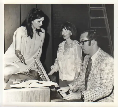 1969 The Apple Tree — photo 6