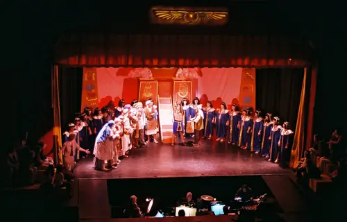 2009 Joseph and the Amazing Techincolor Dreamcoat — photo 4