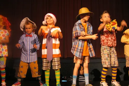 2011 Seussical — photo 22