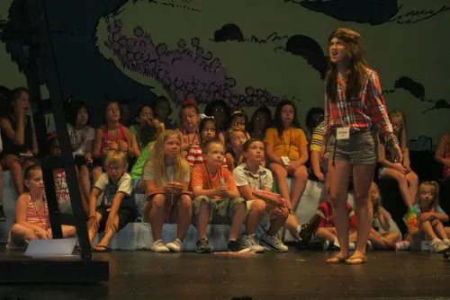 2011 Seussical — photo 5
